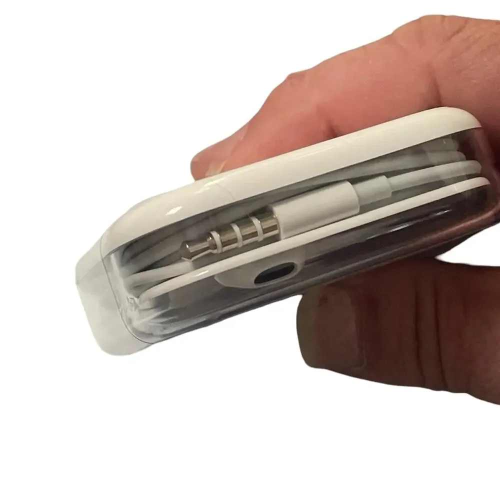 Apple genuine earpods